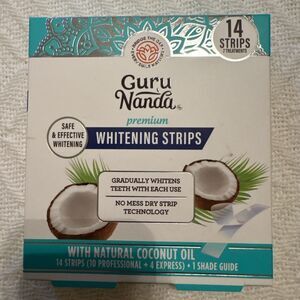 GuruNanda Teeth Whitening Strips with Coconut Oil, 14 Strips (7 Treatments)